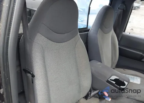 2002 Ford Ranger Edge/Xl/Xlt from USA, damaged, VIN 1FTYR10U22TA56993